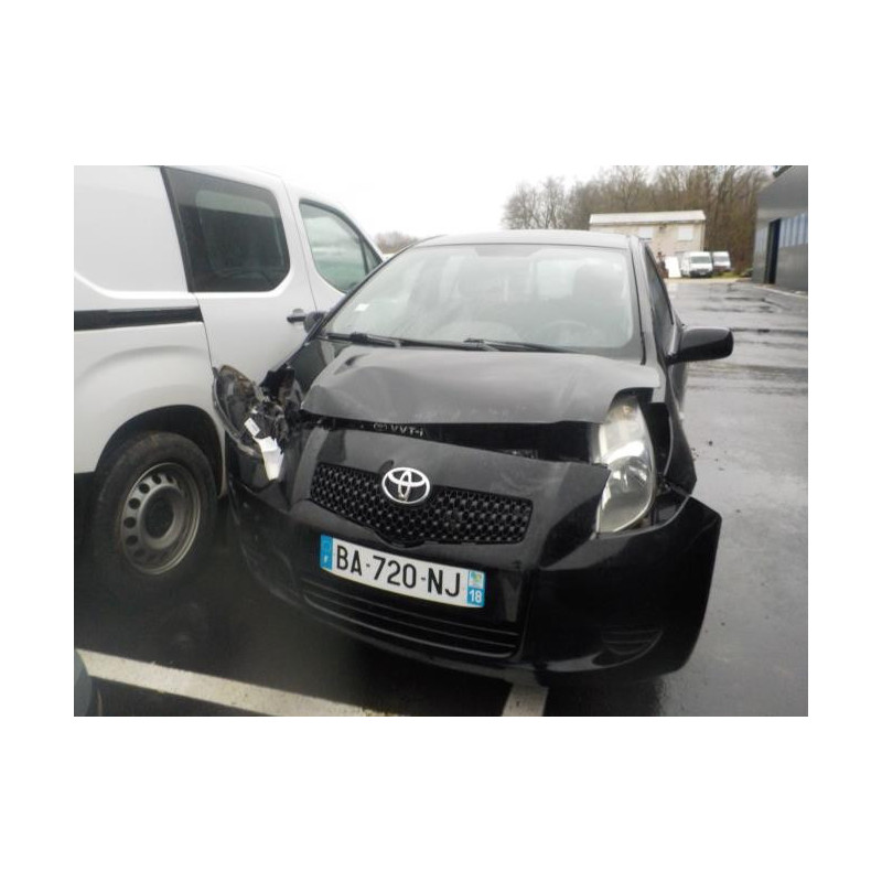Support poignee porte arriere droite TOYOTA YARIS 2 PHASE 1 d’occasion