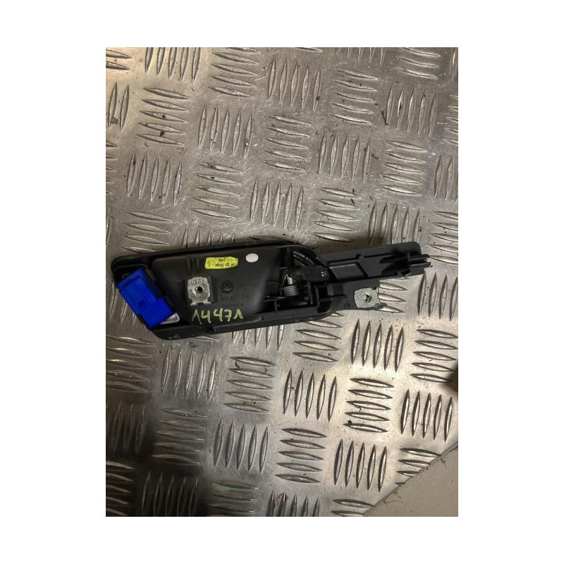 Poignee interieur avant gauche VOLKSWAGEN GOLF 5 d’occasion