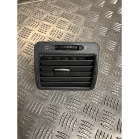 Aerateur tableau de bord avant droit VOLKSWAGEN GOLF 5 d’occasion