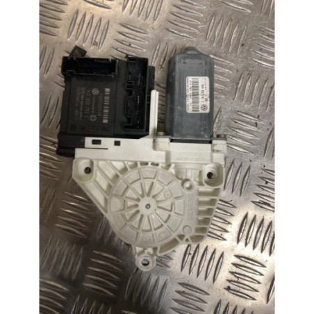 Moteur leve vitre avant gauche VOLKSWAGEN GOLF 5 d’occasion