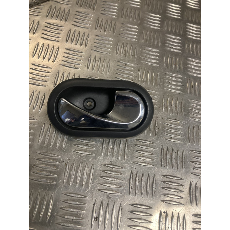 Poignee interieur avant droit DACIA LODGY PHASE 1 d’occasion