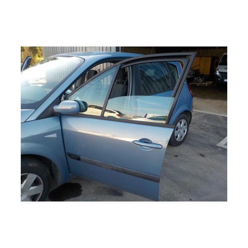 Leve vitre electrique avant droit RENAULT SCENIC 2 PHASE 2 d’occasion