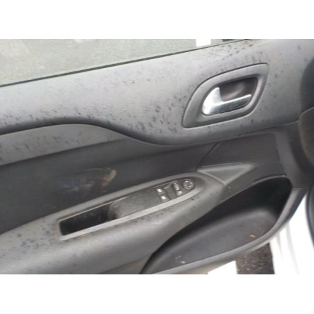 Vitre avant gauche CITROEN C4 2 PHASE 1 d’occasion