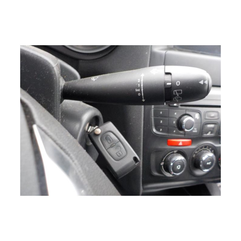 Vitre avant gauche CITROEN C4 2 PHASE 1 d’occasion