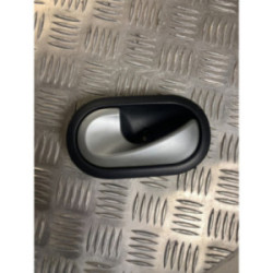 Poignee interieur arriere gauche RENAULT CLIO 3 PHASE 1 BREAK d’occasion