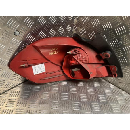 Feu arriere principal droit (feux) RENAULT CLIO 3 PHASE 1 BREAK d’occasion