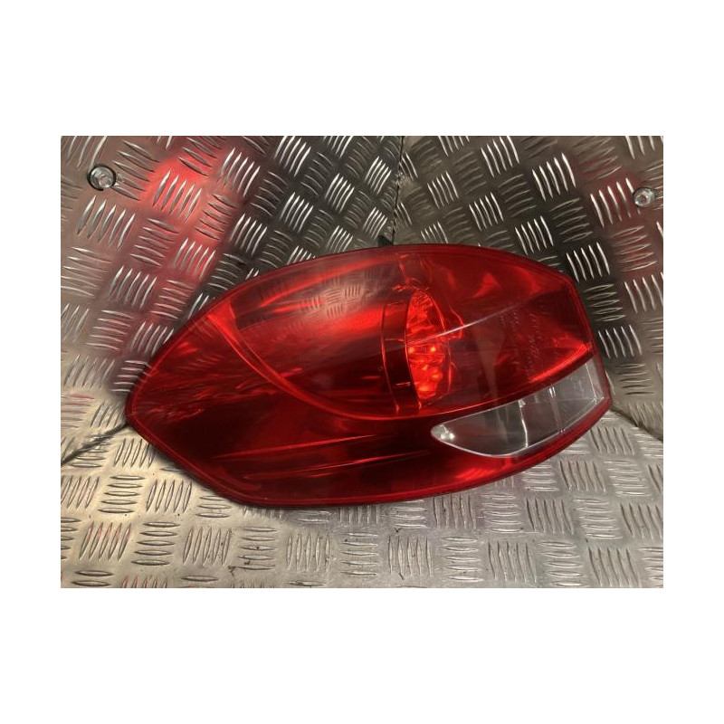 Feu arriere principal gauche (feux) RENAULT CLIO 3 PHASE 1 BREAK d’occasion