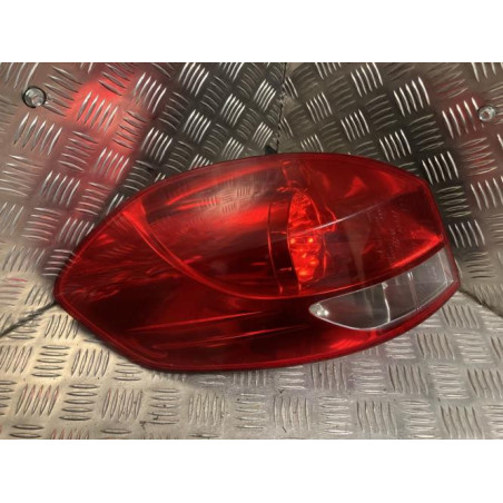 Feu arriere principal gauche (feux) RENAULT CLIO 3 PHASE 1 BREAK d’occasion