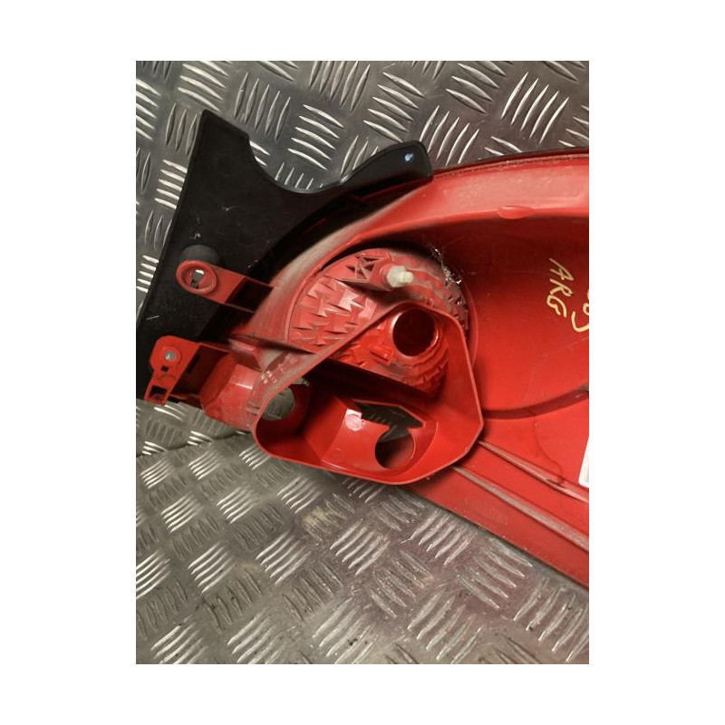 Feu arriere principal gauche (feux) RENAULT CLIO 3 PHASE 1 BREAK d’occasion