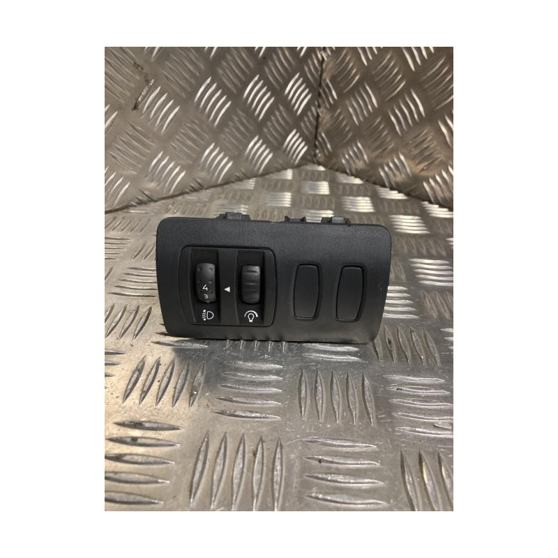 Commande de reglage hauteur de phare RENAULT CLIO 3 PHASE 1 BREAK d’occasion