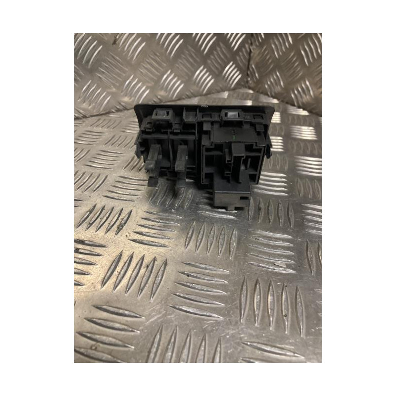 Commande de reglage hauteur de phare RENAULT CLIO 3 PHASE 1 BREAK d’occasion