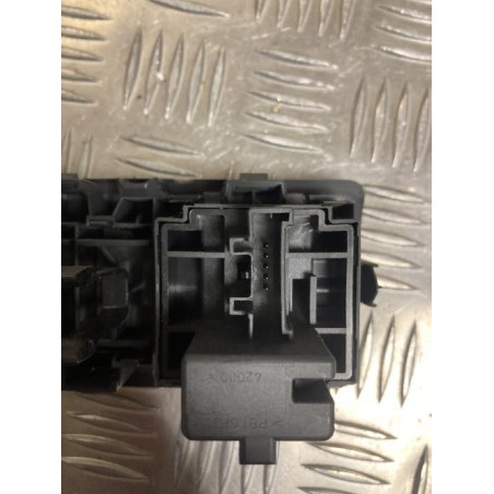 Commande de reglage hauteur de phare RENAULT CLIO 3 PHASE 1 BREAK d’occasion