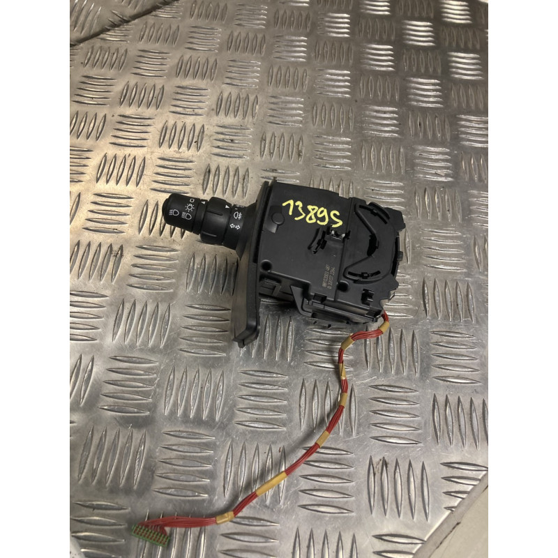 Commodo phare RENAULT CLIO 3 PHASE 1 BREAK d’occasion