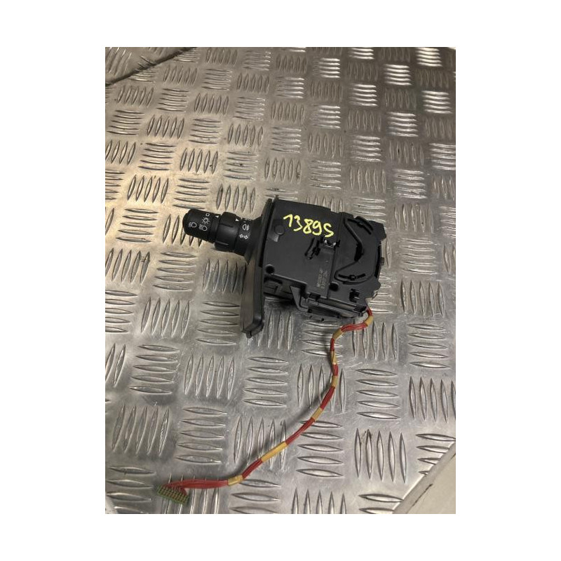 Commodo phare RENAULT CLIO 3 PHASE 1 BREAK d’occasion