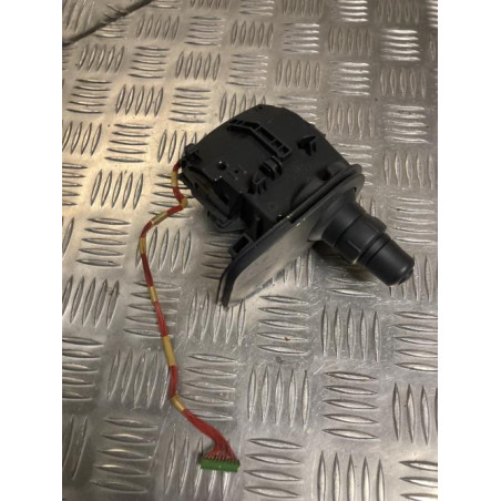 Commodo phare RENAULT CLIO 3 PHASE 1 BREAK d’occasion