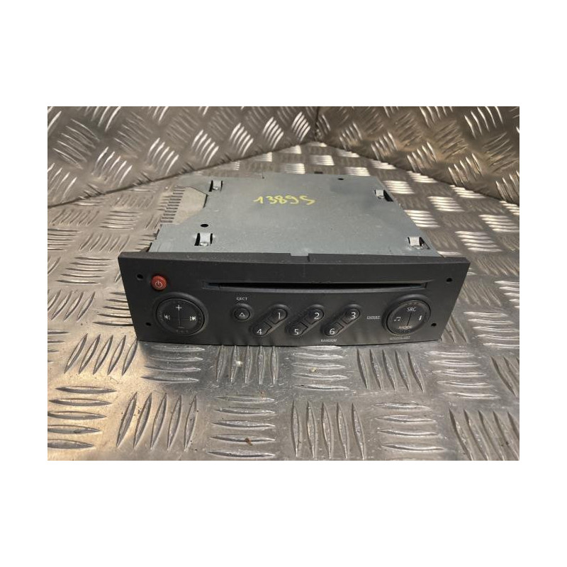 Autoradio d'origine RENAULT CLIO 3 PHASE 1 BREAK d’occasion