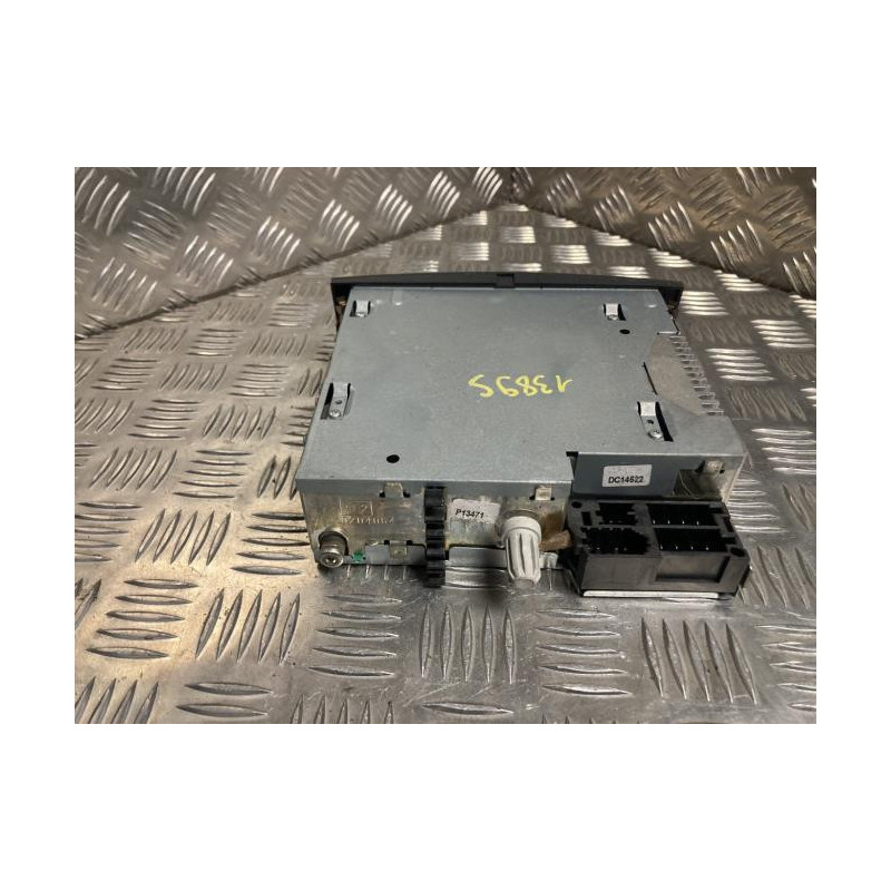 Autoradio d'origine RENAULT CLIO 3 PHASE 1 BREAK d’occasion