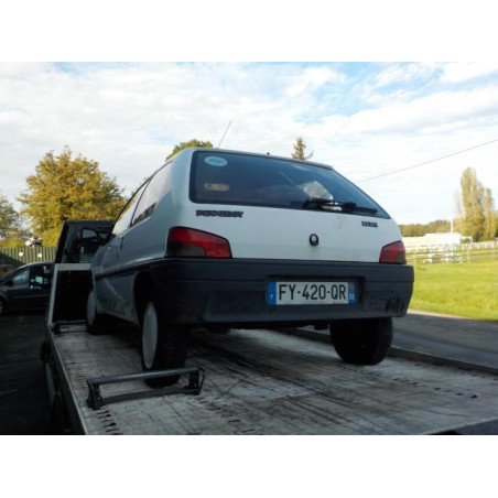 Optique avant secondaire gauche (feux)(clignotant) PEUGEOT 106 PHASE 1 d’occasion