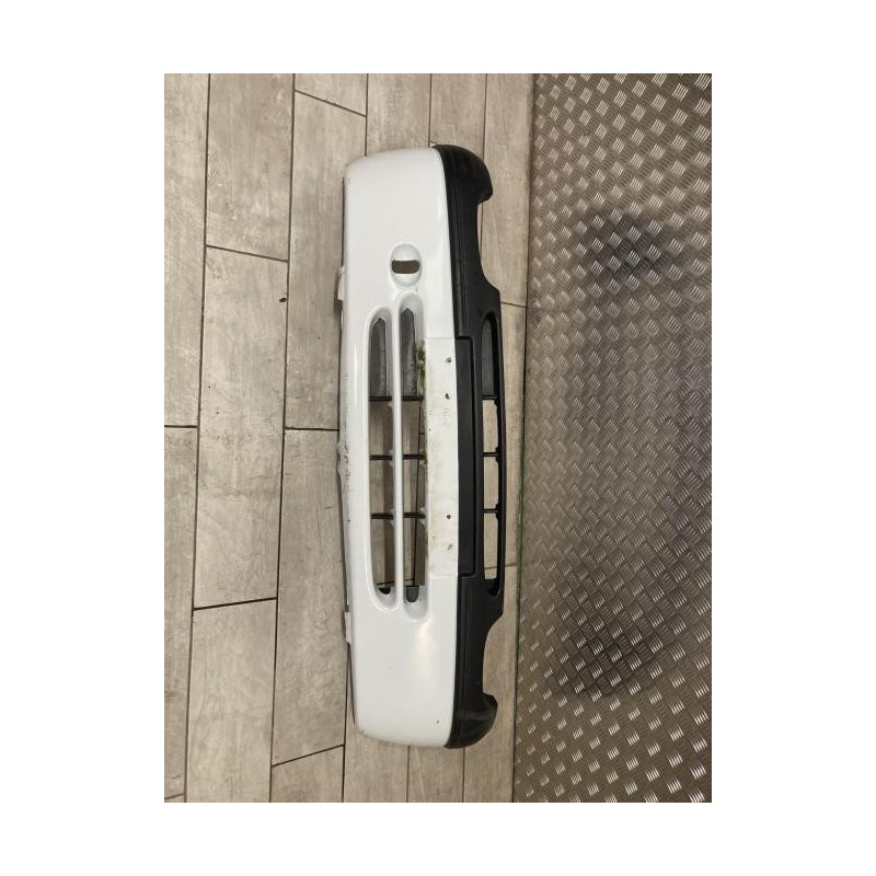 Pare choc avant RENAULT TWINGO 1 PHASE 2 d’occasion