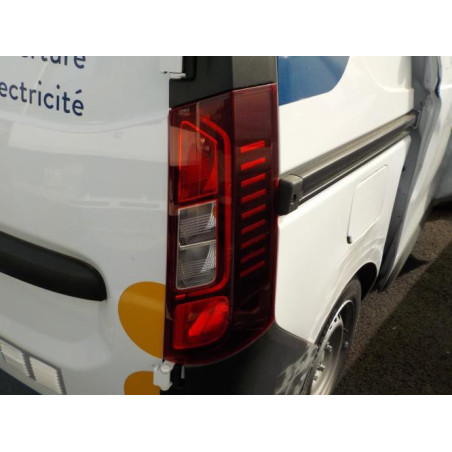 Platine feu arriere gauche RENAULT EXPRESS VAN d’occasion