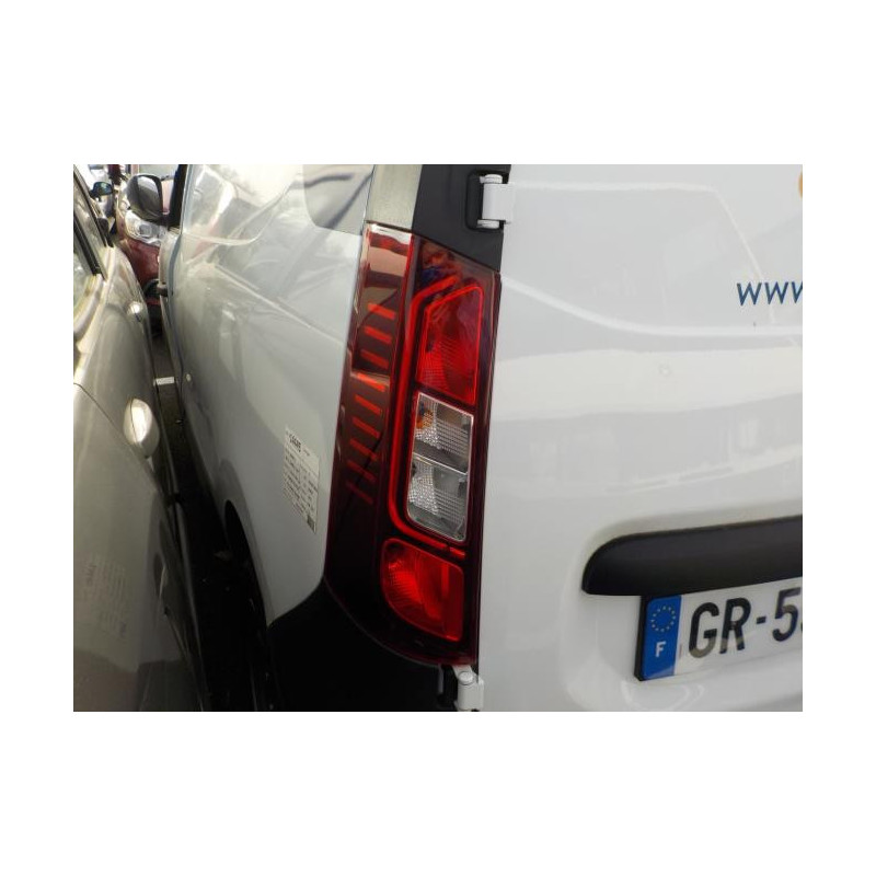 Platine feu arriere gauche RENAULT EXPRESS VAN d’occasion