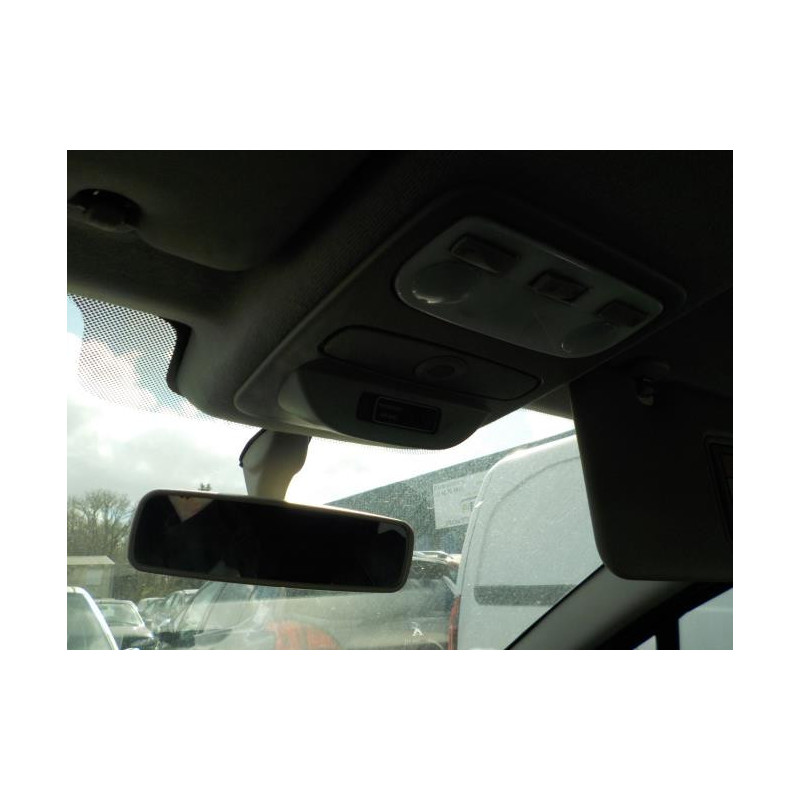 Feu arriere secondaire droit (feux) RENAULT CLIO 4 PHASE 1 d’occasion