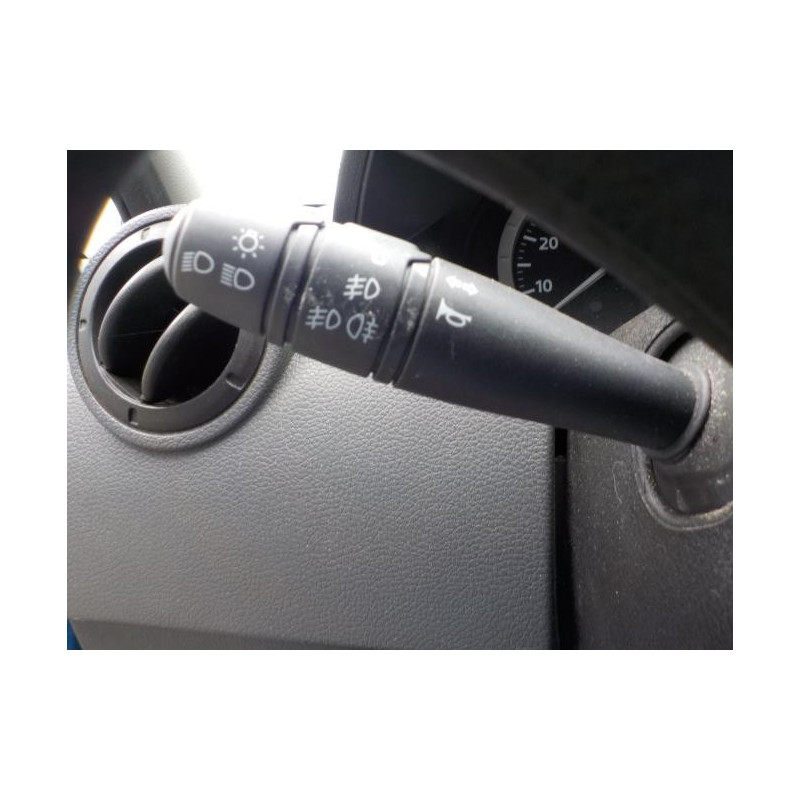 Anti brouillard droit (feux) DACIA LOGAN 1 PHASE 1 d’occasion