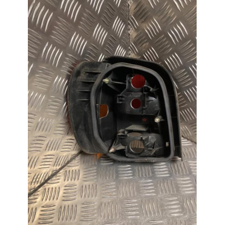 Feu arriere principal droit (feux) VOLKSWAGEN POLO 3 PHASE 1 d’occasion