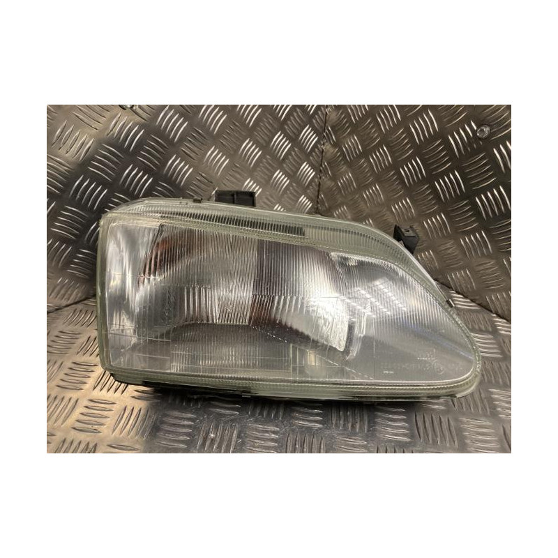 Optique avant principal droit (feux)(phare) RENAULT MEGANE 1 PHASE 1 d’occasion