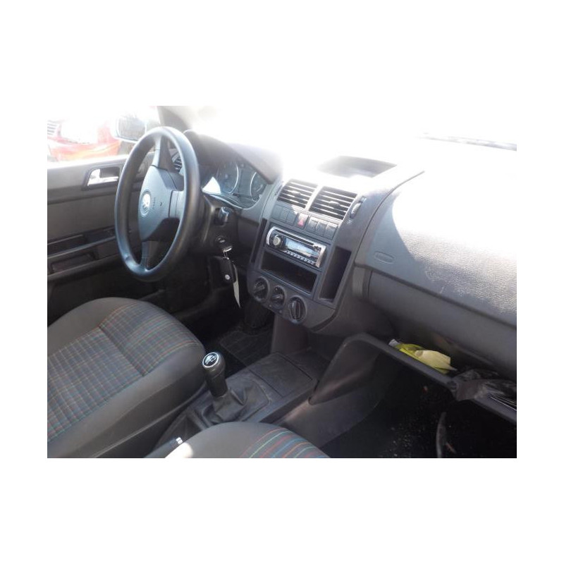Capot VOLKSWAGEN POLO 4 PHASE 2 d’occasion