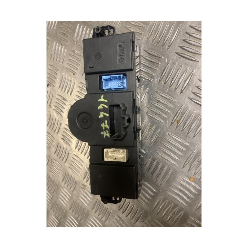 Commande chauffage RENAULT CLIO 3 PHASE 1 d’occasion