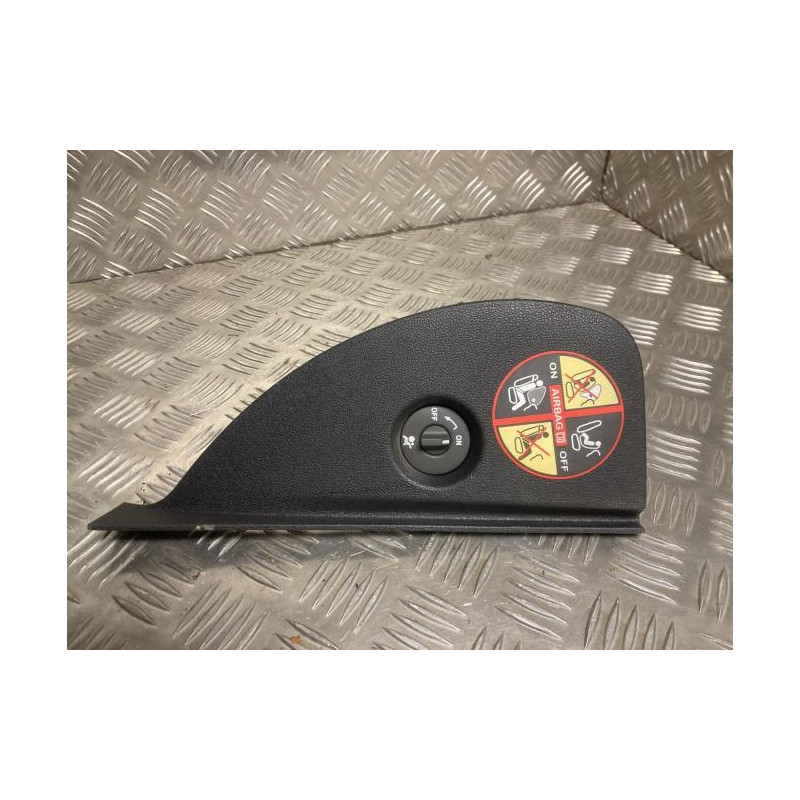 Commande de condamnation air bag RENAULT CLIO 3 PHASE 1 d’occasion