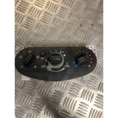 Commande chauffage DACIA SANDERO 1 d’occasion