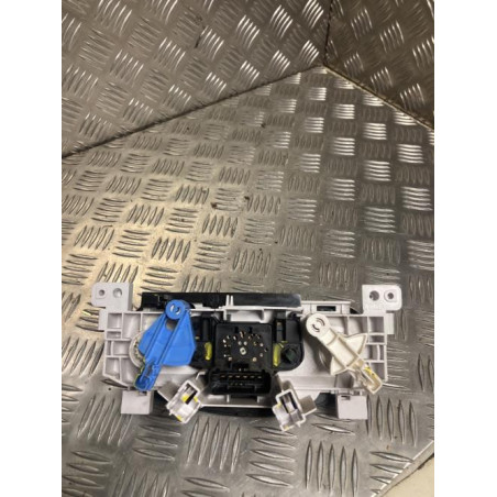 Commande chauffage DACIA SANDERO 1 d’occasion