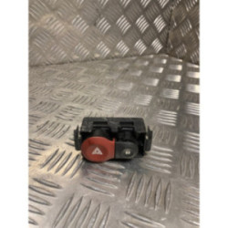 Bouton de warning RENAULT CLIO 3 PHASE 1 BREAK d’occasion