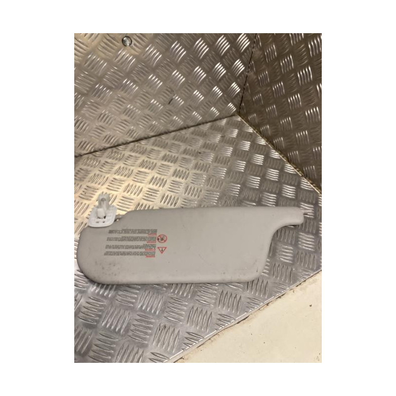 Pare soleil droit RENAULT CLIO 3 PHASE 1 BREAK d’occasion