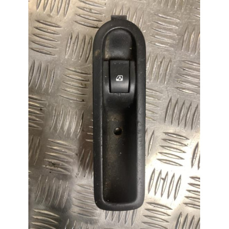 Interrupteur de leve vitre arriere gauche RENAULT MEGANE 2 PHASE 1 d’occasion