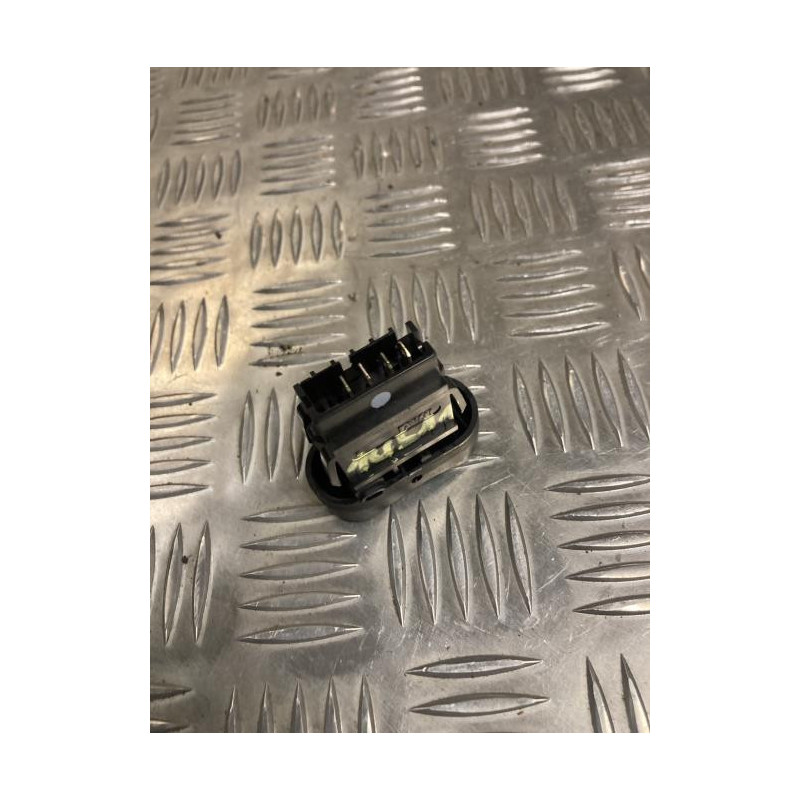 Bouton/Interrupteur DACIA SANDERO 1 d’occasion