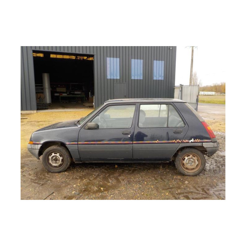 Capot RENAULT SUPER 5 d’occasion