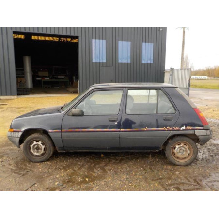 Capot RENAULT SUPER 5 d’occasion