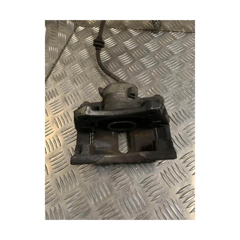 Etrier avant gauche (freinage) RENAULT CLIO 4 PHASE 1 d’occasion