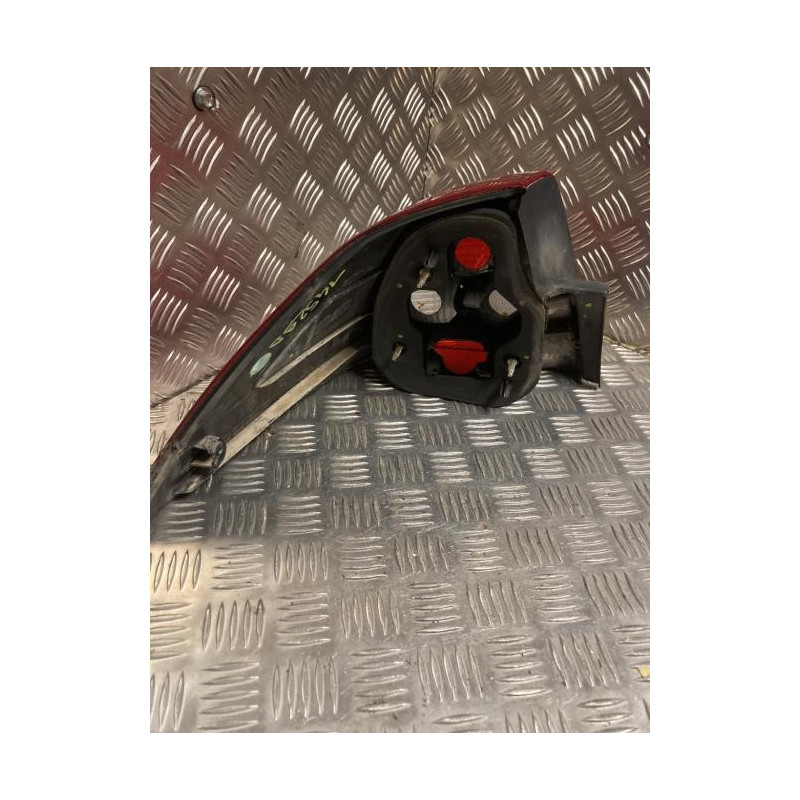 Feu arriere principal droit (feux) RENAULT MEGANE 2 PHASE 1 d’occasion