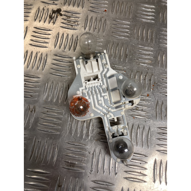 Platine feu arriere droit RENAULT MEGANE 2 PHASE 1 d’occasion