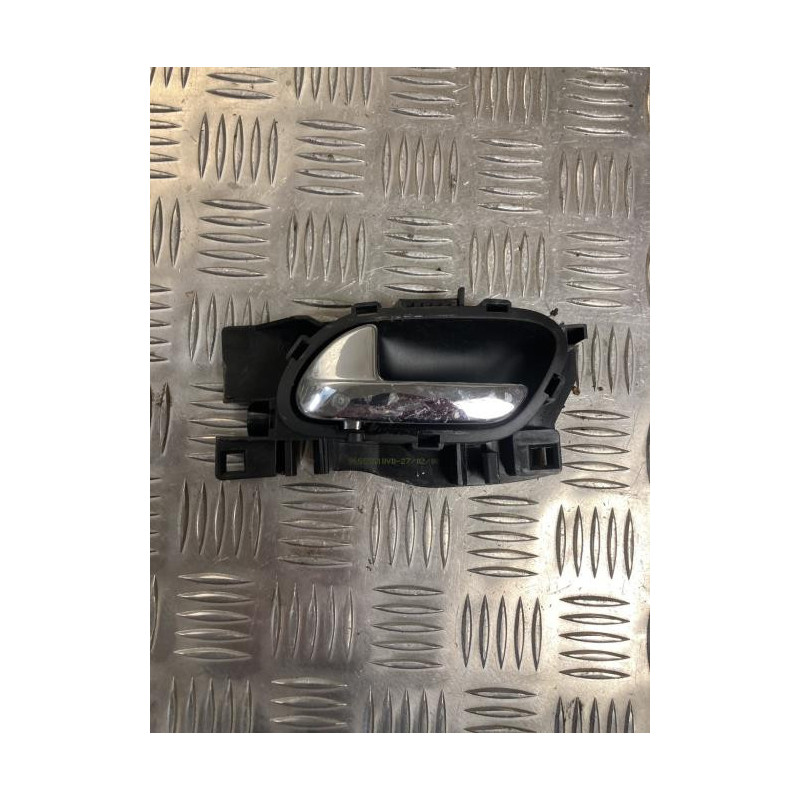 Poignee interieur avant gauche PEUGEOT 207 PHASE 1 d’occasion