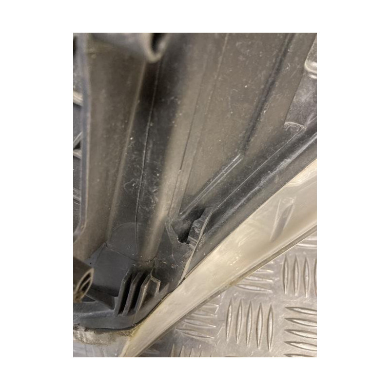 Optique avant principal droit (feux)(phare) RENAULT MEGANE 3 PHASE 2 d’occasion