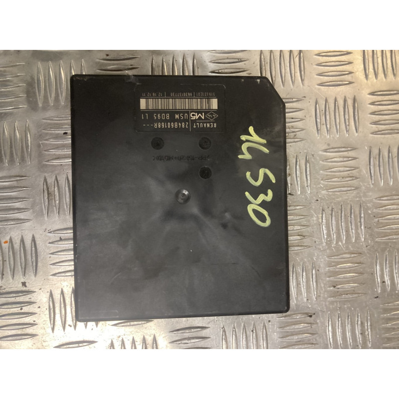 Boitier servitude moteur (BSM) RENAULT MEGANE 3 PHASE 2 d’occasion