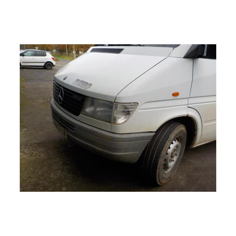 Optique avant secondaire gauche (feux)(clignotant) MERCEDES SPRINTER 1 PHASE 1 d’occasion