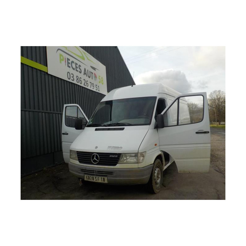 Optique avant secondaire gauche (feux)(clignotant) MERCEDES SPRINTER 1 PHASE 1 d’occasion