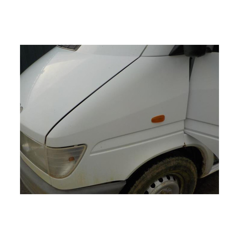 Optique avant secondaire gauche (feux)(clignotant) MERCEDES SPRINTER 1 PHASE 1 d’occasion