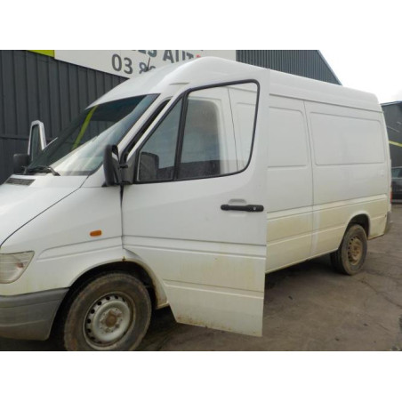 Optique avant secondaire gauche (feux)(clignotant) MERCEDES SPRINTER 1 PHASE 1 d’occasion